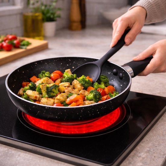 alpina Koekenpan 20 cm - Hapjespan met Anti-Aanbaklaag - Skillet voor Alle Warmtebronnen - Ook voor Inductie - PFOA-Vrij - Zwart